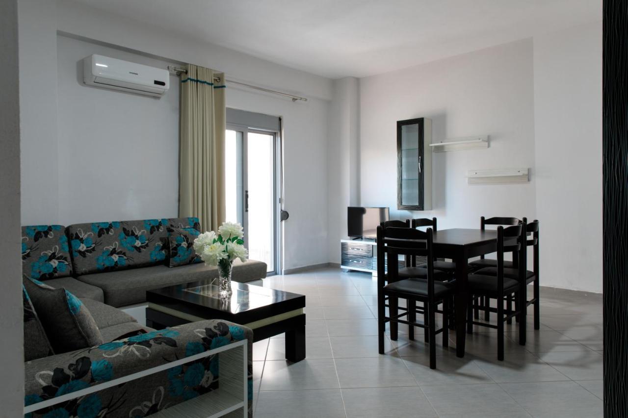 Grand Blue Aparthotel Sarandë Exterior foto